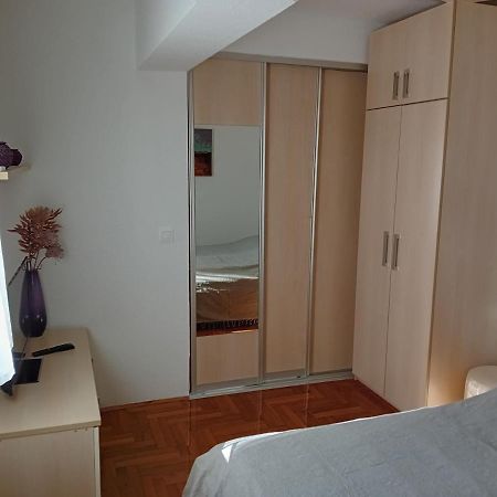 Apartment Nikol Pula Luaran gambar