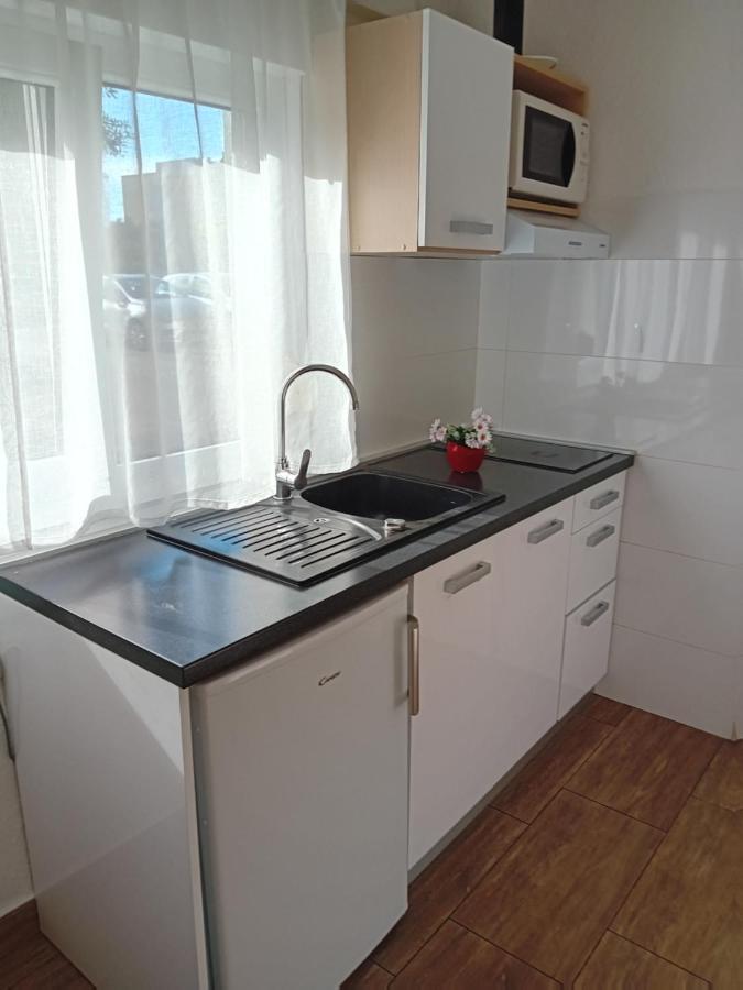 Apartment Nikol Pula Luaran gambar